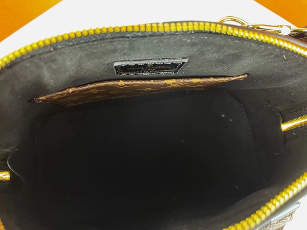 ルイヴィトンバッグ角部分ディテール